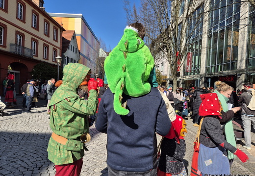 25-03-03-innenstadt-rosenmontag-064