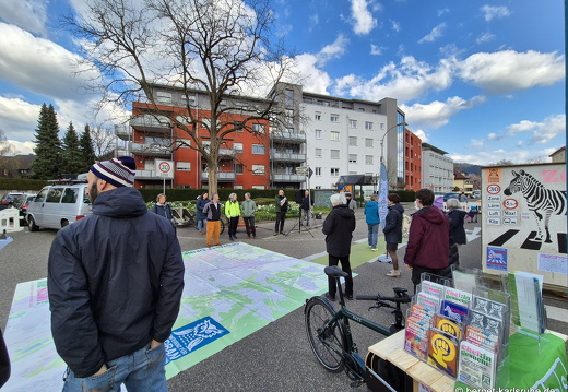 25-04-01-zebrastreichen-005