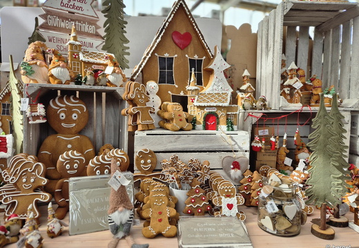 24-10-12-obi-weihnachtsmarkt-005