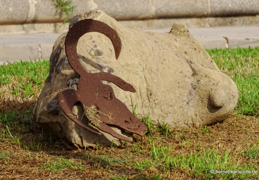 23-11-26-pdr-skulptur-ziege-015