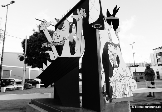 23-11-29-pdr-picasso-guernica-012