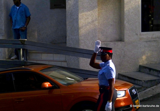 20-01-15-saint georges-polizistin-