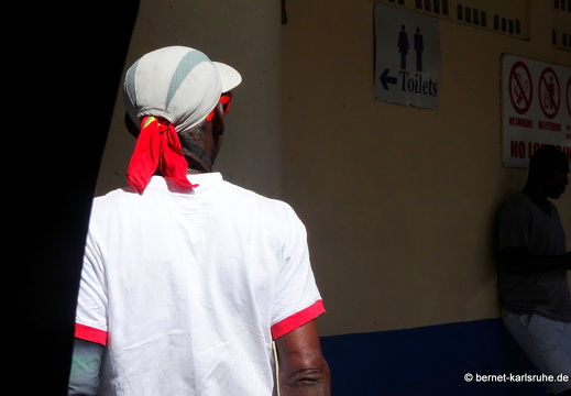 20-02-08-saint georges-busstation-wartezeit-017