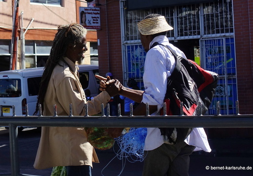 20-02-08-saint georges-busstation-wartezeit-033