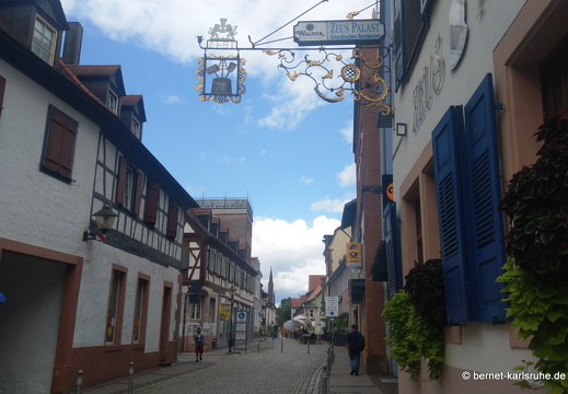 23-07-30-innenstadt-langestrasse-zeus-002