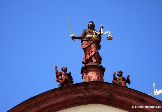 23-07-30-innenstadt-rathaus-005
