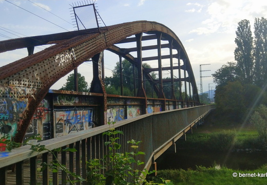 23-08-24-kinzig-eisenbahnbruecke-001