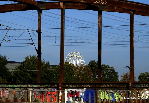 23-10-02-kinzig-bruecke-riesenrad