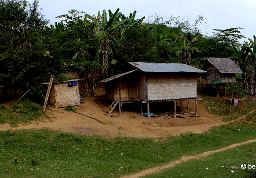 15-02-04-mekongtour-2-khmu-dorf-059