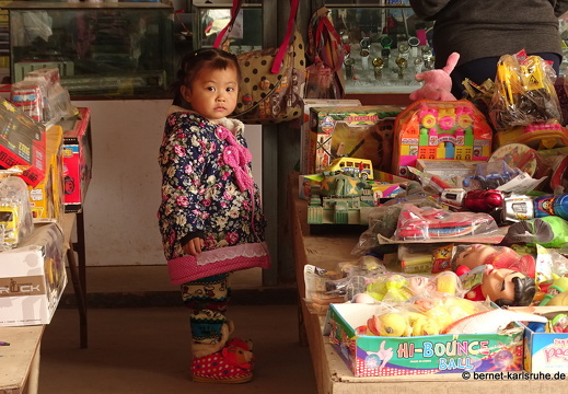 15-02-08-luangnamtha-traditioneller markt-075