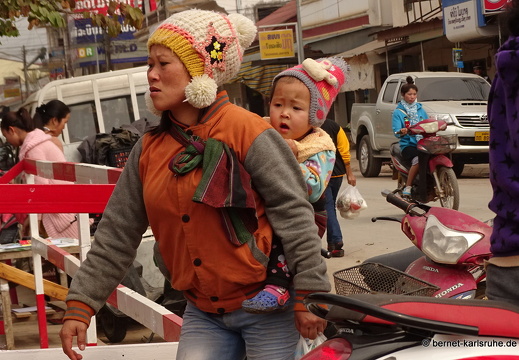 15-02-10-luangnamtha-traditioneller markt-115
