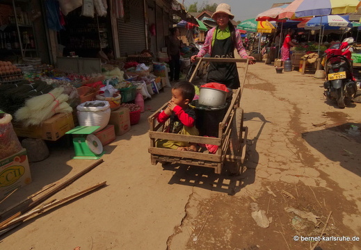 15-02-14-oudomxai-markt-talat ban thin-037