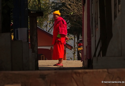 15-02-15-oudomxai-vat santiphab-004