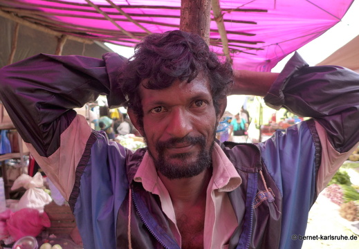 14-02-01-mahiyangana-markt-143