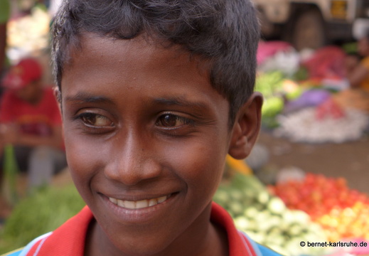 14-02-01-mahiyangana-markt-150