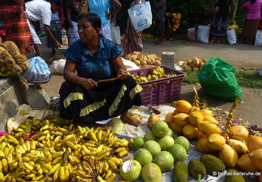 14-02-28-weligama-markt-072