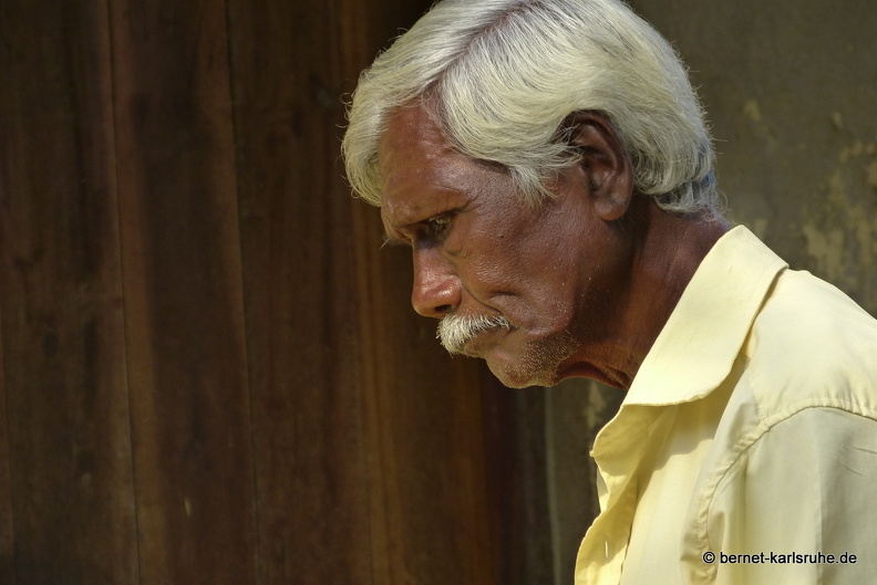 14-03-04-weligama-markt-030.JPG