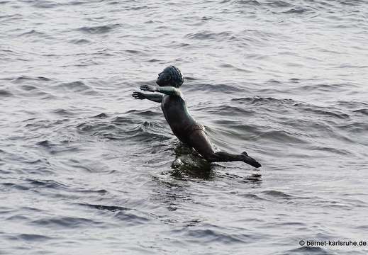 24-01-14-Arinaga-skulptur-badendes kind-002