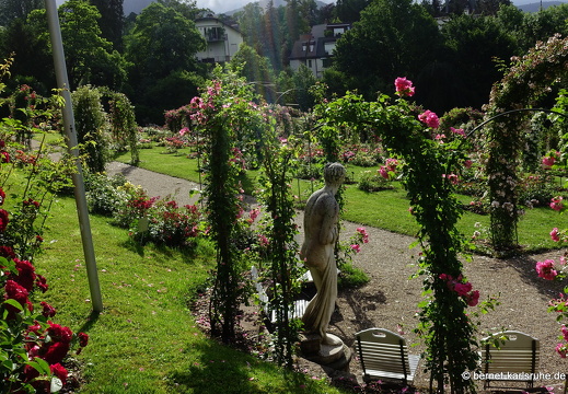 22-06-09-rosenneuheitengarten-181