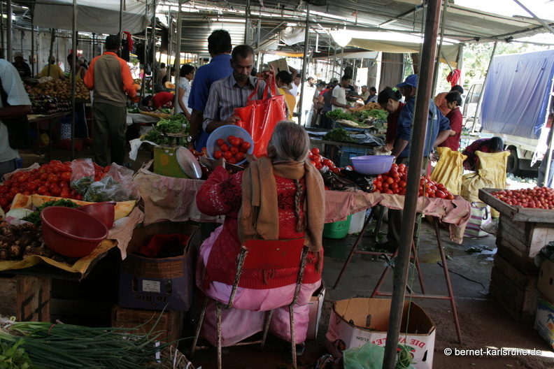 11-11-12-quatrebornes-obst-gemuesemarkt-106.JPG