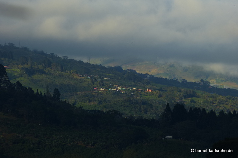 12-11-15-orosi-blick-richtung-irazu-127.JPG