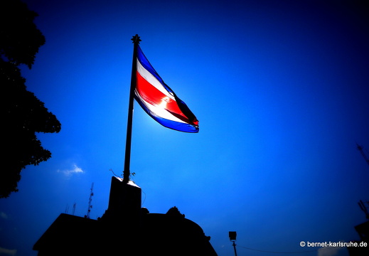 12-12-10-sanjose-costarica-fahne-501