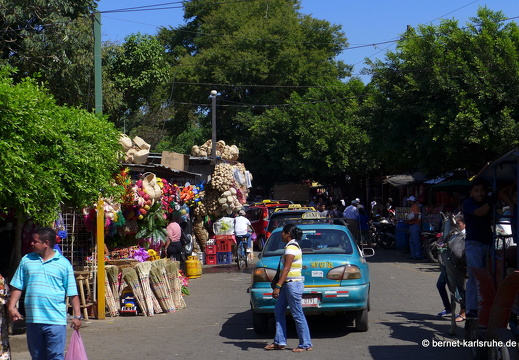 12-12-04-masaya-markt-376
