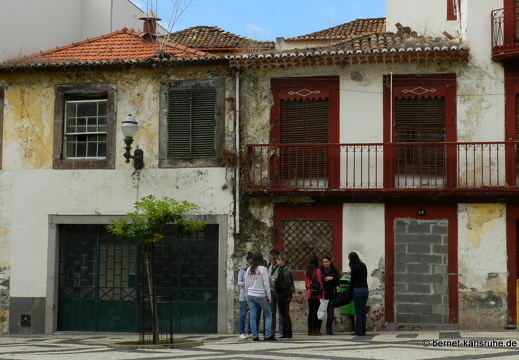 12-03-01-funchal-hausfront-181