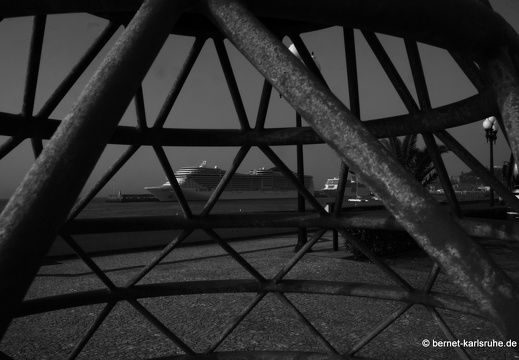 12-03-09-funchal-schiff-060