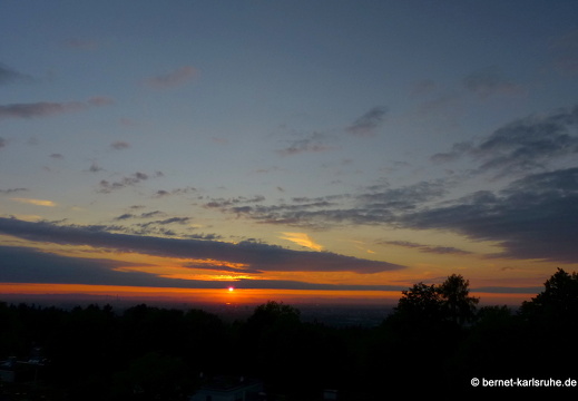 13-07-04-bergwald-aussicht-sonnenuntergang-