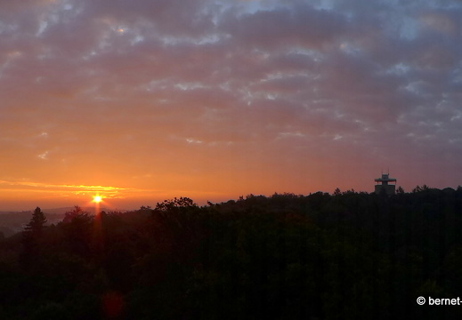 13-10-01-sonnenaufgang-wasserturm-008