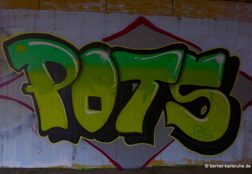 13-10-24-alb-graffitis-034