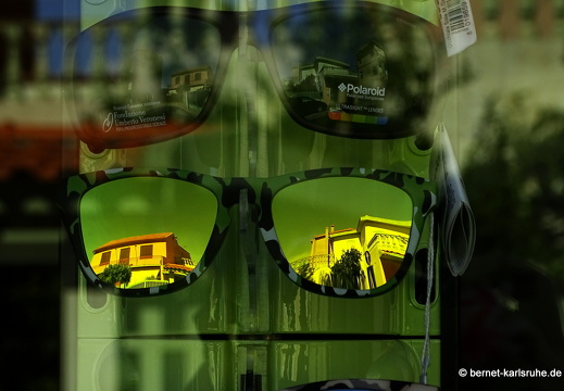 15-09-25-ct-brillen-spiegelung-