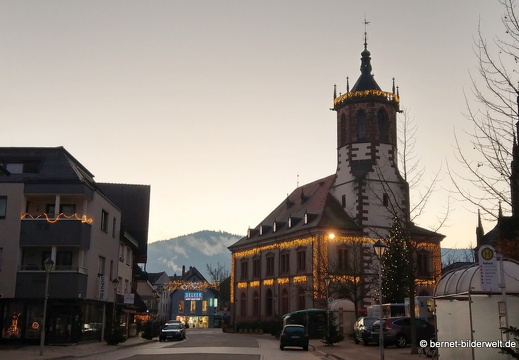 21-12-18-buehl-rathaus-zentrum-001