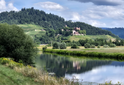 25-07-23-am grossendeich-ortenbergschloss-spiegelung-001