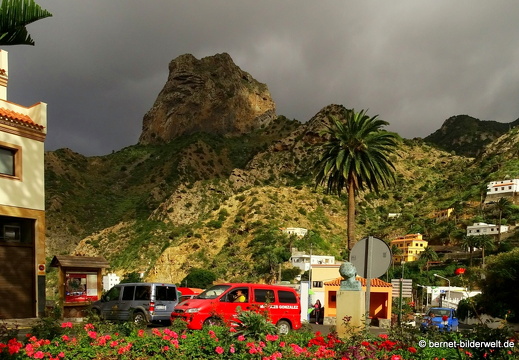 16-02-19-vallehermoso-plaza de la constitucion-roque el cano- Linienkorrektur