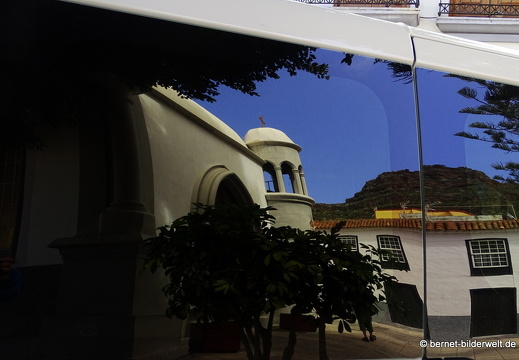 16-02-27-agulo-kirche-spiegelung-