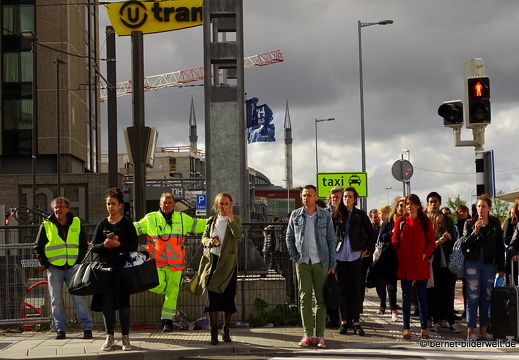 16-07-05-am centraal-bus und trambahnhof-001