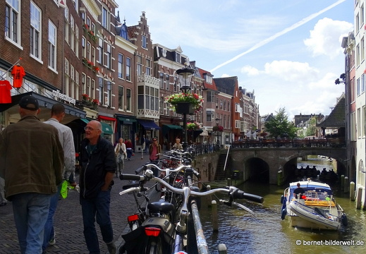 16-07-06-zentrum-oudegracht-008 Linienkorrektur