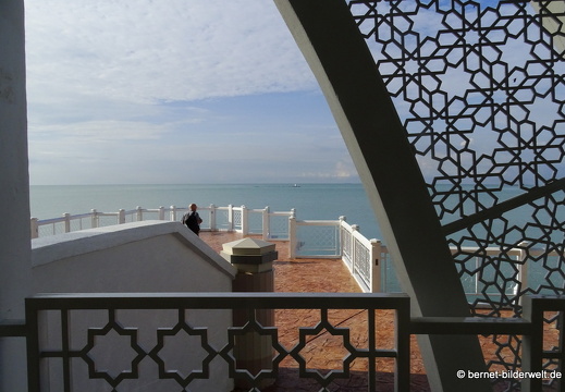 16-12-25-melaka- masjid selat-melaka-062