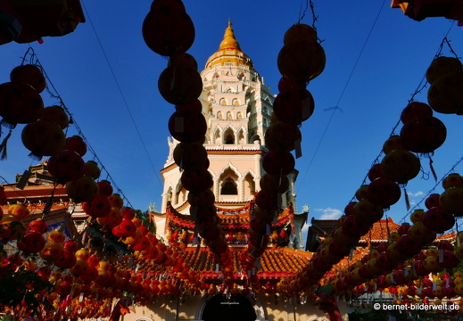 17-02-14-penang-kekloksi-temple-058