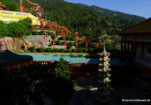 17-02-14-penang-kekloksi-temple-261