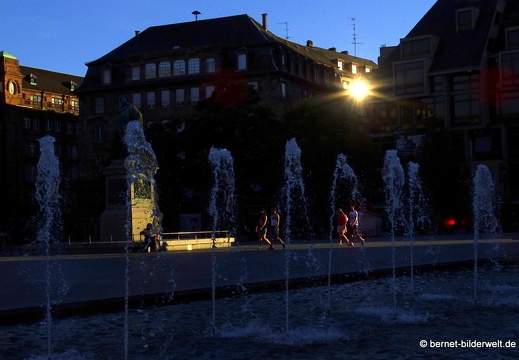 17-06-18-strasbourg-zentrum-kleber-sonnenuntergang- 18.06.2017 20-28-59