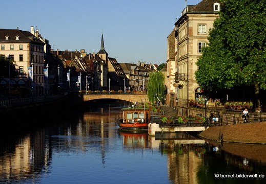 17-06-19-strasbourg-ill-quai des bateliers- 19.06.2017 06-49-47