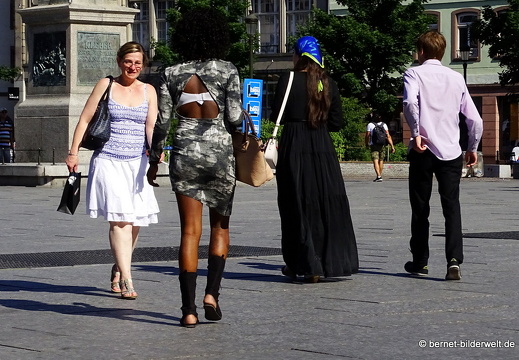17-06-19-strasbourg-zentrum-nachmittag-kleber-007