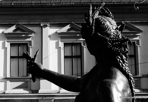18-05-09-augsburg-rathausplatz-068