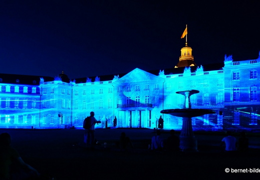 19-08-26-schlosslichtspiele-our only blue one-003 Linienkorrektur