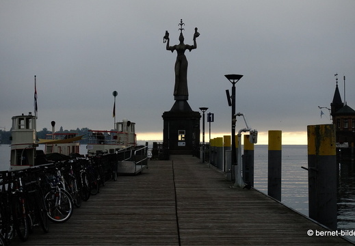 19-09-24-konstanz-altstadt-hafen-imperia-002