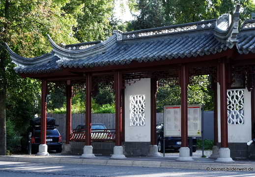 19-09-25-konstanz-buswartehalle-partnerstadt souzhou-