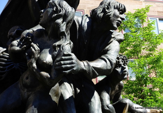 19-06-03-nuernberg-narrenschiffbrunnen-003